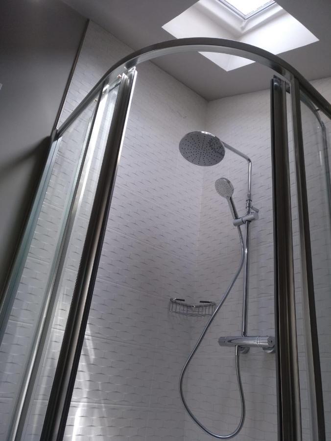 Travesia Rooms Sarria Exterior photo